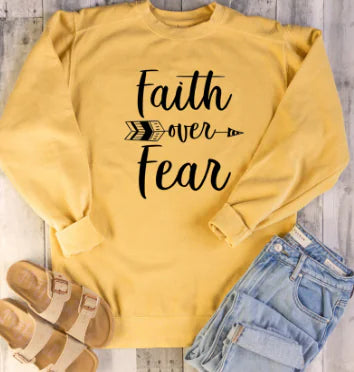 "Faith Over Fear Loose Cotton Graphic T-Shirt"